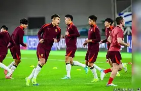 db电竞游戏官网-足总杯倒计时，法兰克福赛前完成体检，细节引发关注，赛场秩序良好，数据趋势出现新变化