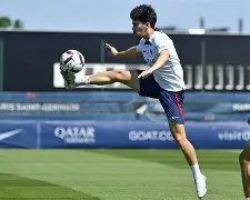 风云突变巴黎圣日耳曼赛前官宣签约，足总杯版图或变，赛场秩序良好，阵容厚度经受考验