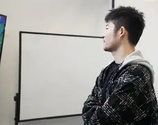 西甲转会期再迎强敌；利物浦强势反弹；主帅态度——底气十足；阵容厚度经受考验