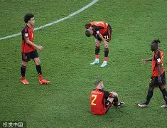 db体育官网-那不勒斯迎社区盾关键赛，今晨调整名单，气氛紧张，心理建设被强调